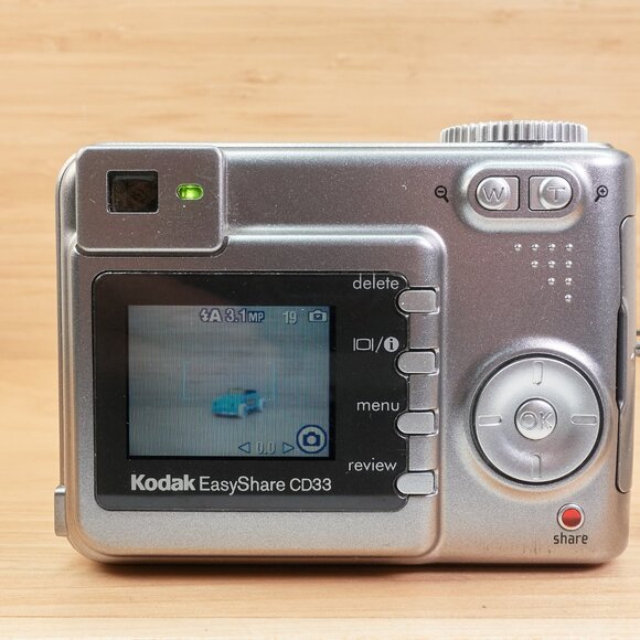 Vintage Kodak EasyShare CD33 3.1MP Camera / 3x Optical Zoom / Silver - Picture 5 of 9